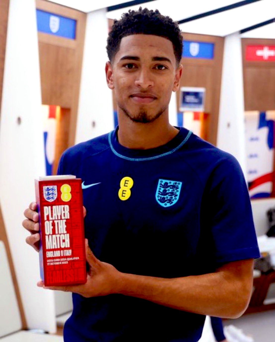 贡献助攻+造点,贝林厄姆当选英格兰vs意大利全场最佳