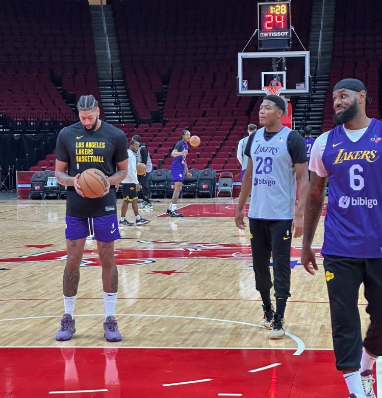 利好！浓眉和八村塁参加赛前训练 后者今天复出！