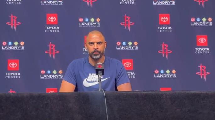 乌度卡：湖人一直抱怨哨子问题 今天看看成效