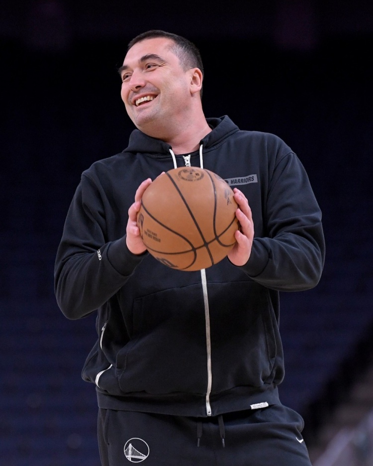 勇士官方：米洛耶维奇的离世让我们非常震惊 这是悲剧性的打击