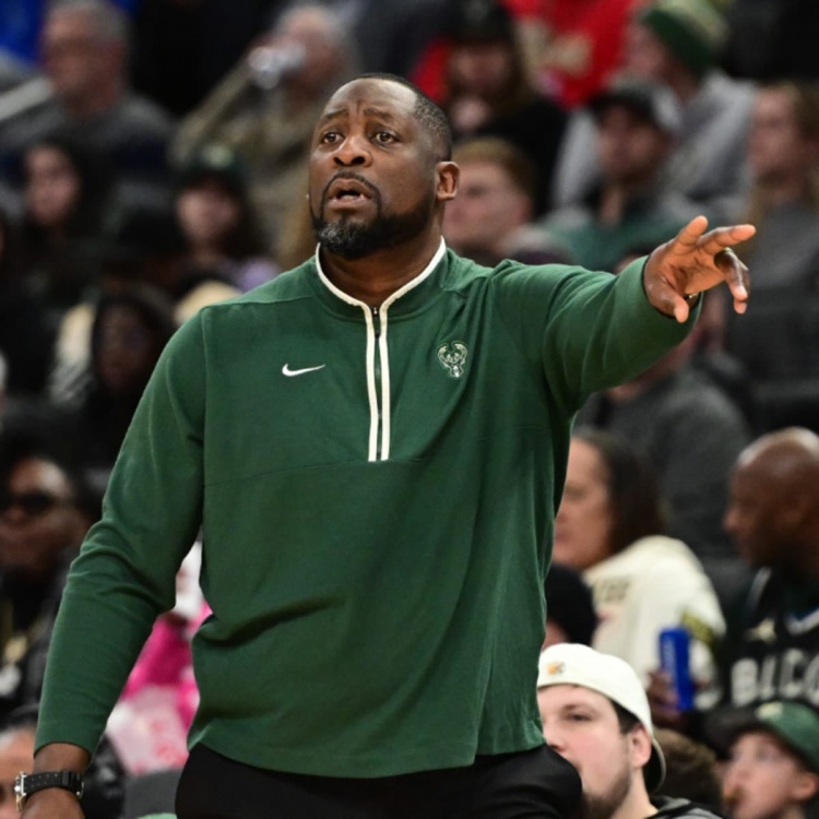 Shams：1月雄鹿取得6胜5负 球员开始质疑格里芬在攻防两端的计划