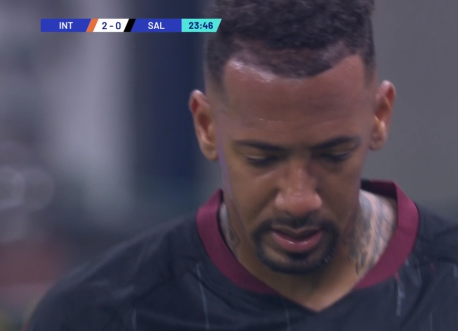 博阿滕:对国米赛前我的身体就有点小问题,这次受伤并不严重