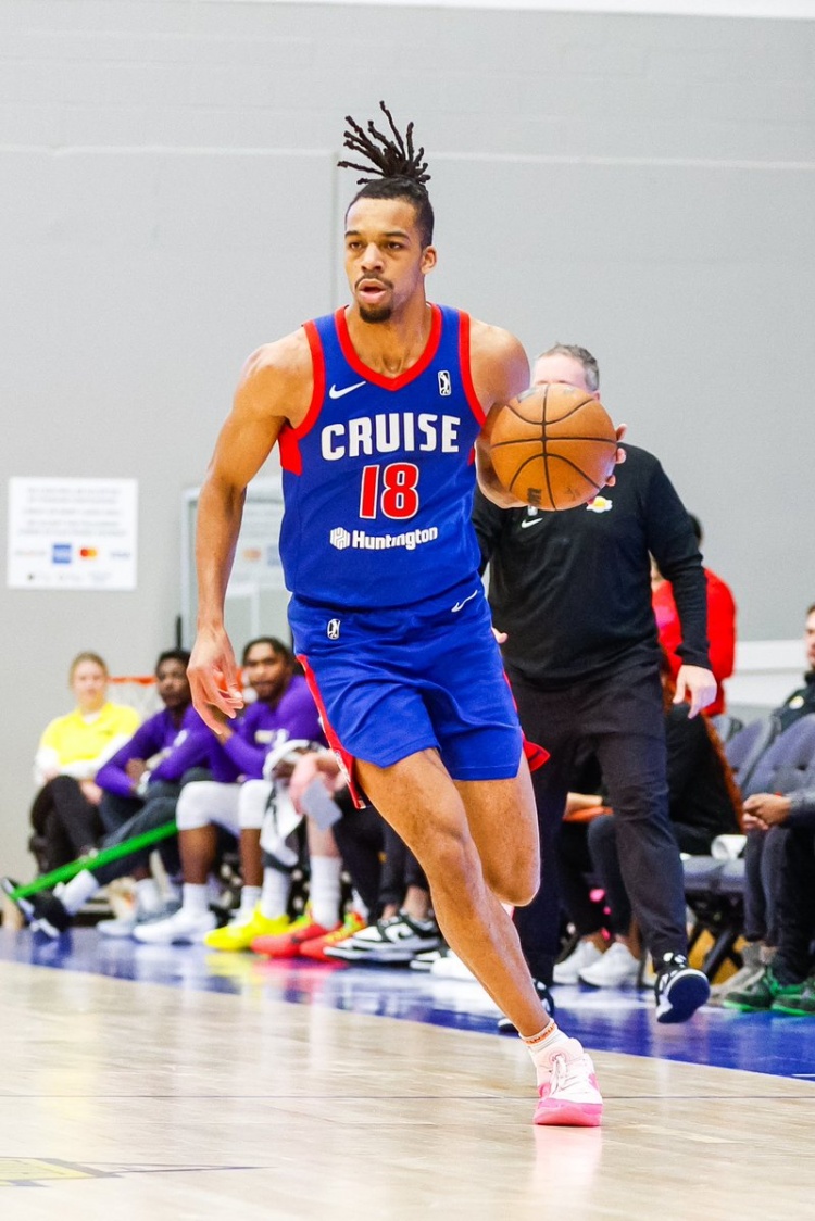 Woj：活塞将与前锋托森-厄沃马签下一份双向合同