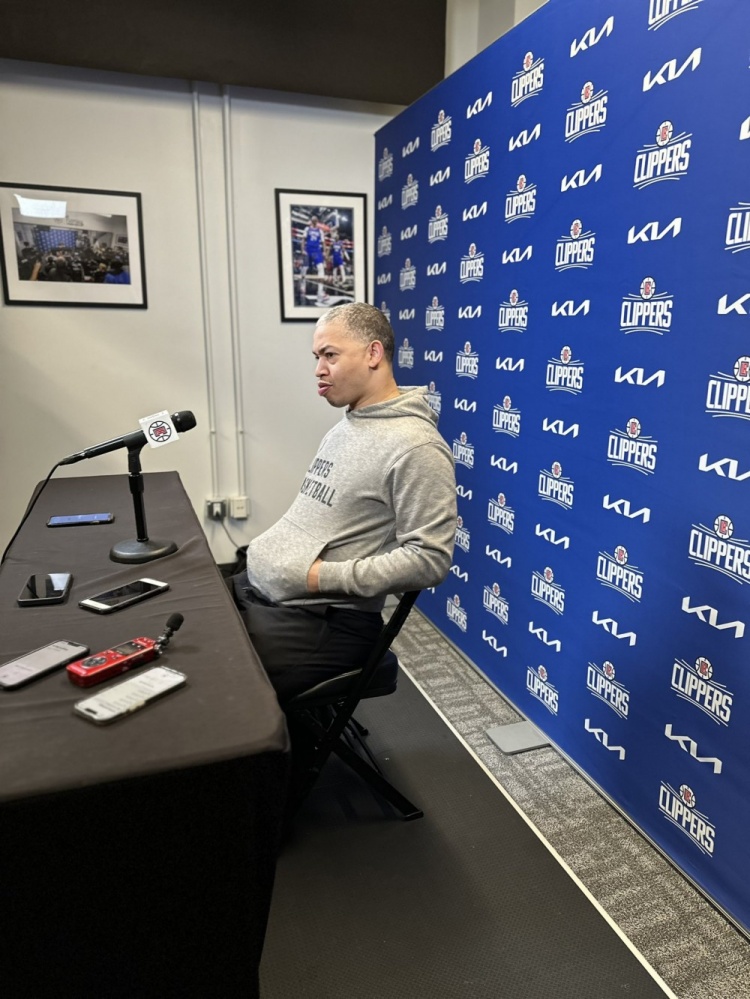 近七战三胜四负！卢：最近球队过于慢热 失误&篮板控制都有问题