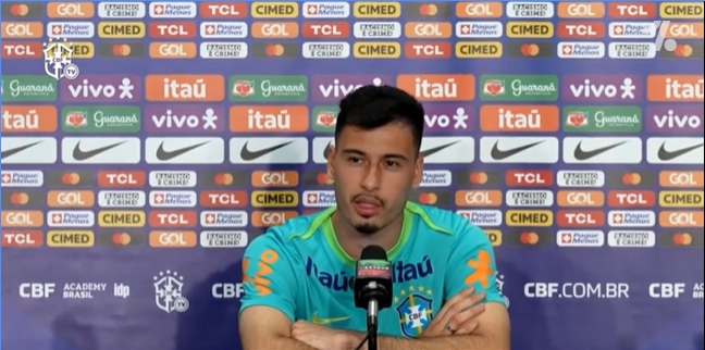 马丁内利:维尼修斯理应获得金球奖,能与他同场竞技是我的荣幸