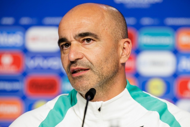 马丁内斯发布会：我们准备了7场比赛的球衣 热身赛输球没啥大不了