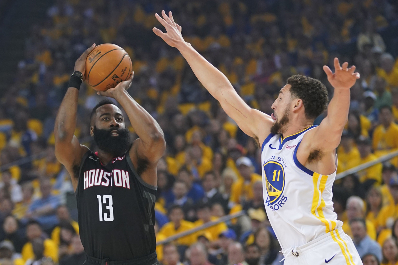 袁方对比哈登克莱:哈登受过的最大的伤就是在夜店里喝伤了