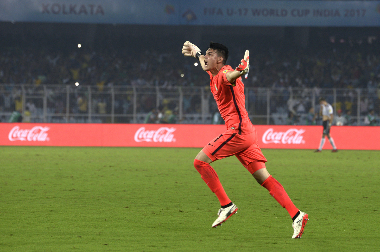 巴媒:有3家英国球队考察布拉藏,他若离队国米将得40%二转分成