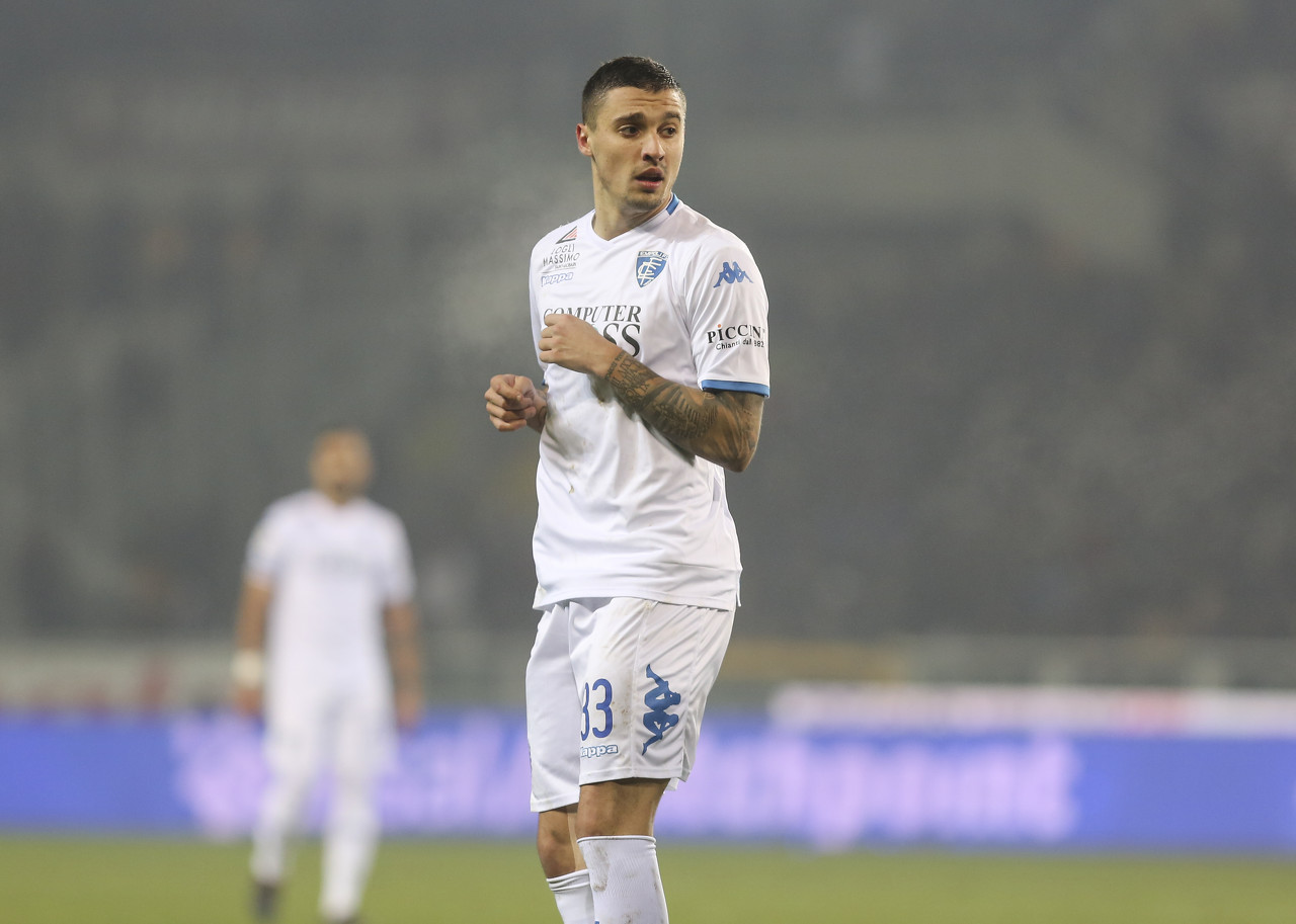 记者:米兰对克鲁尼奇的要价将至百万位数,费内巴切愿在冬窗报价