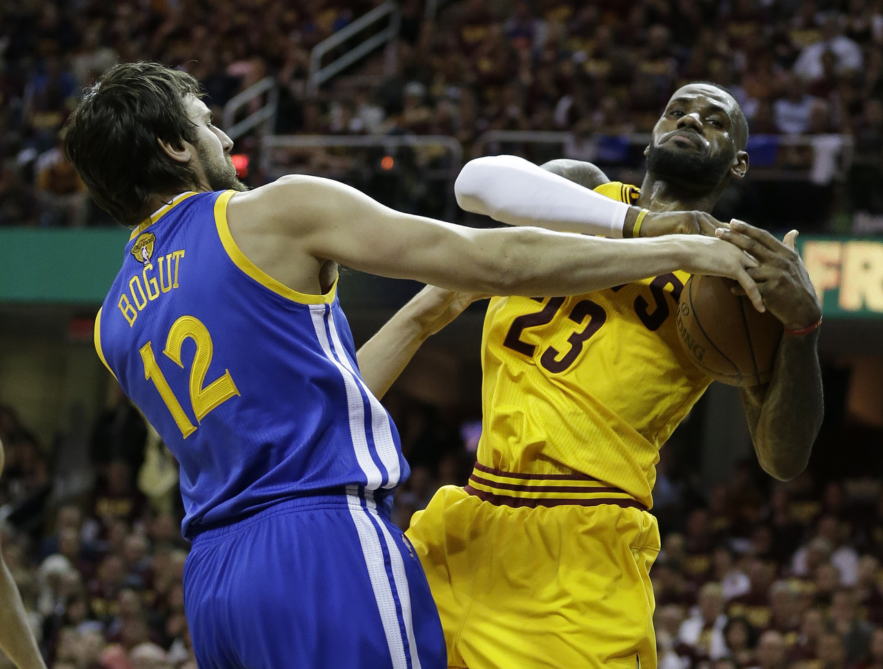 博古特：我的移动掩护是真的 湖人的主场哨也是真的