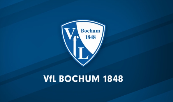 大逆转完成保级,拜仁官推发文祝贺波鸿:尽情庆祝吧!