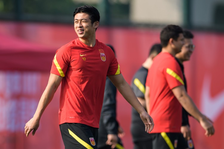 体坛:张玉宁、林良铭正冲刺11.16曼谷战 伤情各异前景待定