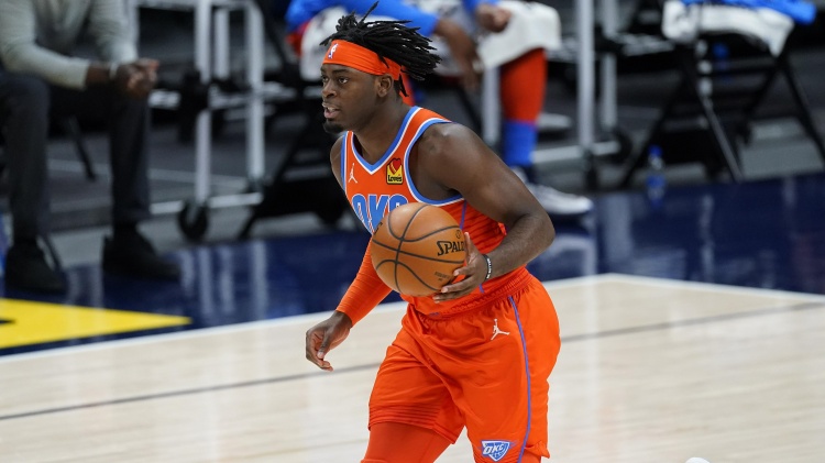 卢-多特：爱德华兹高大&有侵略性 防守他需要全员参与打团队防守