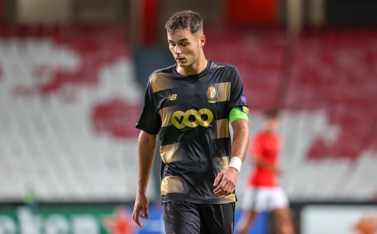 罗体:范赫斯登将参加夏训接受小因扎吉考察,下赛季可能留在国米