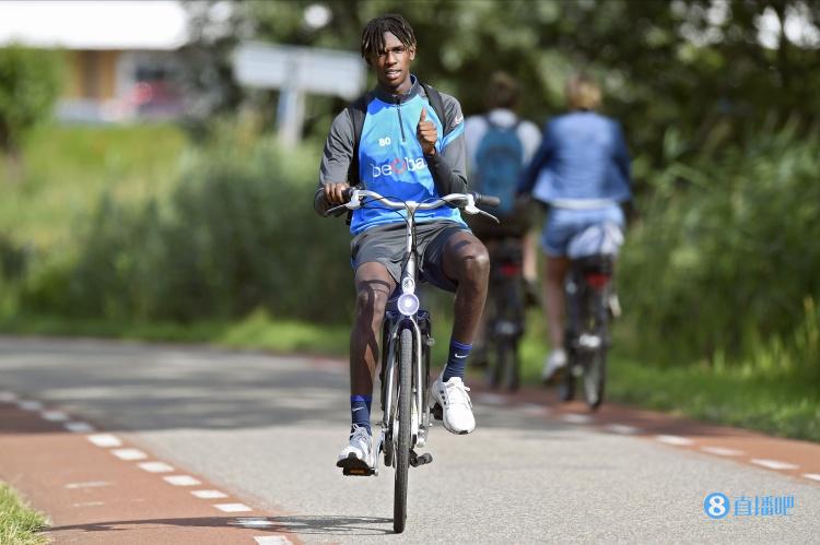 意媒:国米派球探考察19岁中场新星德沃莫,球员身价500万欧元