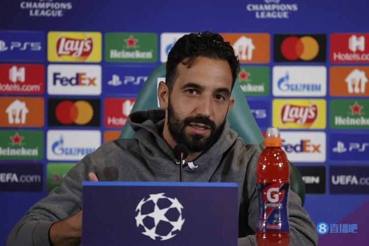 邮报:切尔西有意葡体主帅阿莫林,但赛季中途不打算解雇波帅