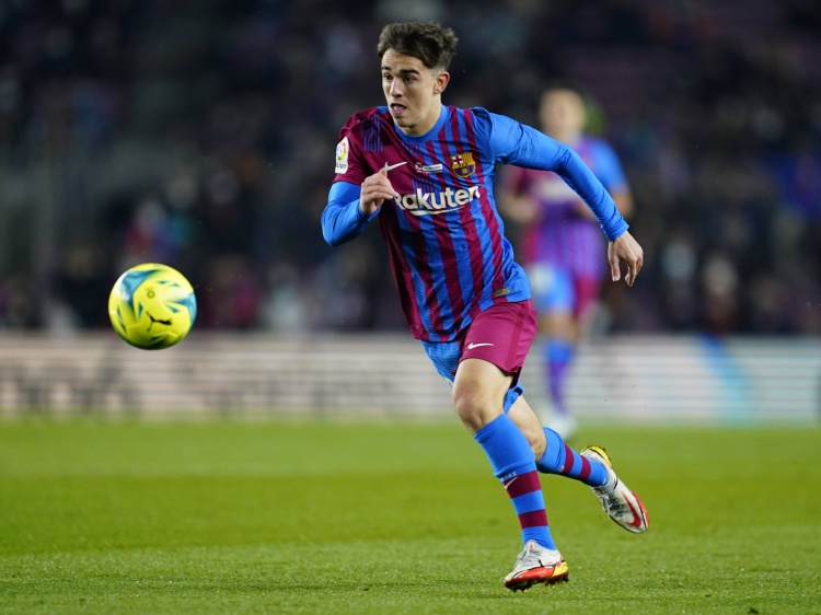 马卡:巴萨急需一亿欧收入,否则今夏无法为加维等球员注册