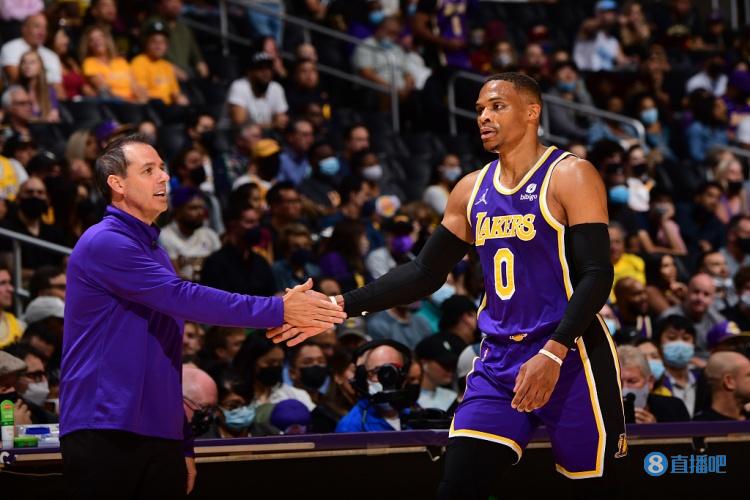 珍妮认为沃格尔未能成功让威少融入球队 所以批准了他的辞职申请