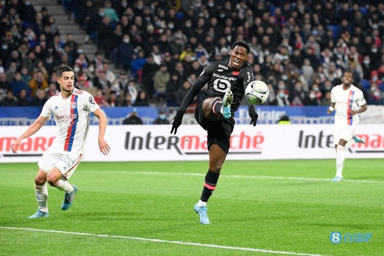 斯基拉:米兰仍对戴维感兴趣,后者已决定不和里尔续约