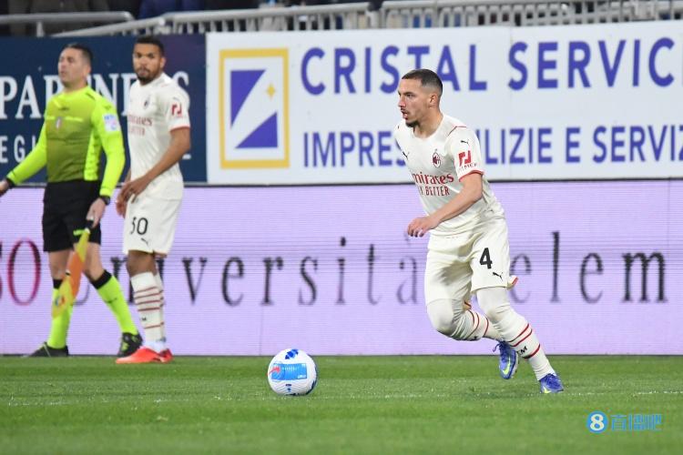 本纳塞尔:遇到伤病要学会忍受,受伤期间要试着休息想点别的事情