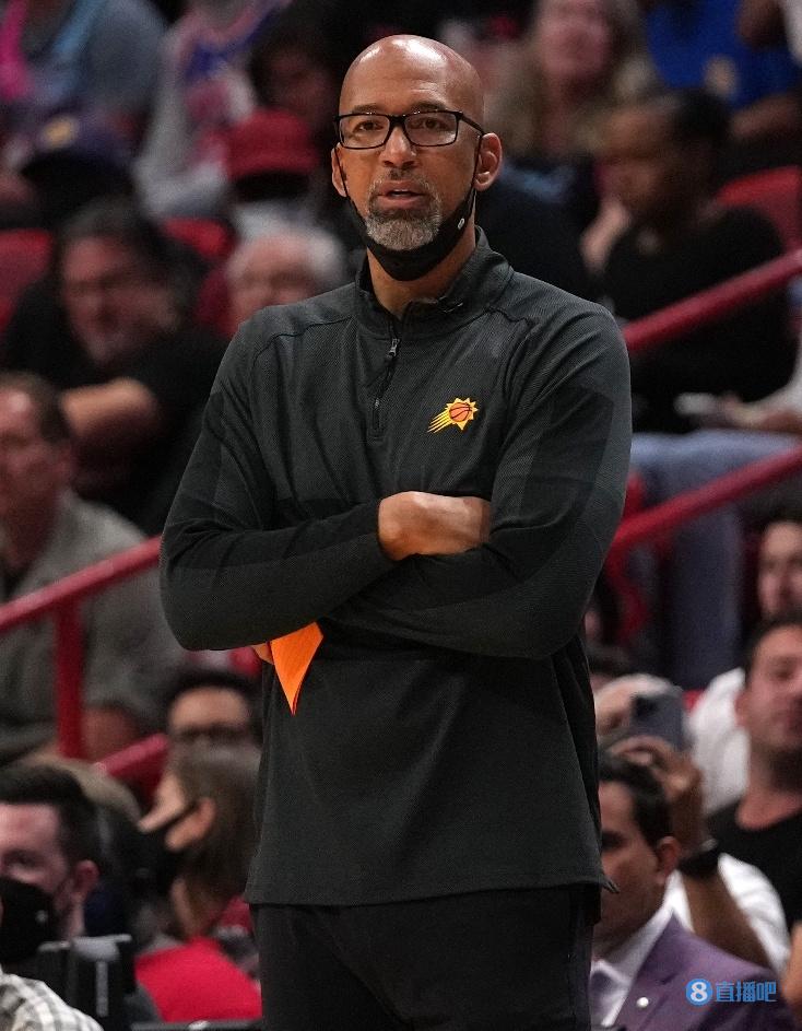                     </p>
                </div>
                <div class=