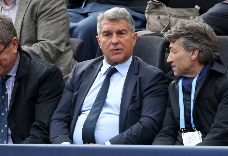 每体:拉波尔塔赛后非常愤怒,巴萨西超杯席位堪忧