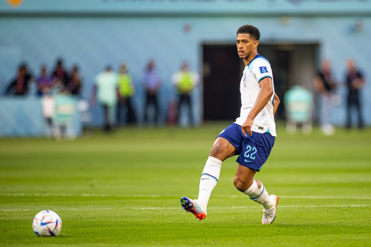 小法:贝林厄姆总是能改变比赛,每当英格兰拿球他都能推动进攻