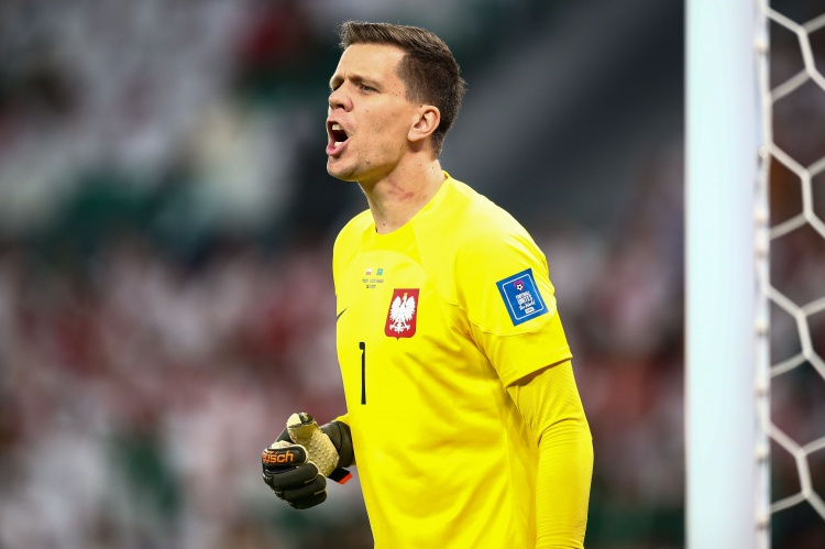 斯基拉:利雅得胜利为什琴斯尼开2000万年薪,C罗打电话劝他加盟