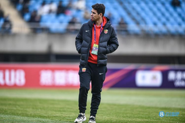 沪媒:缺了他,就是不行!少了奥斯卡的海港队像是“丢了魂”