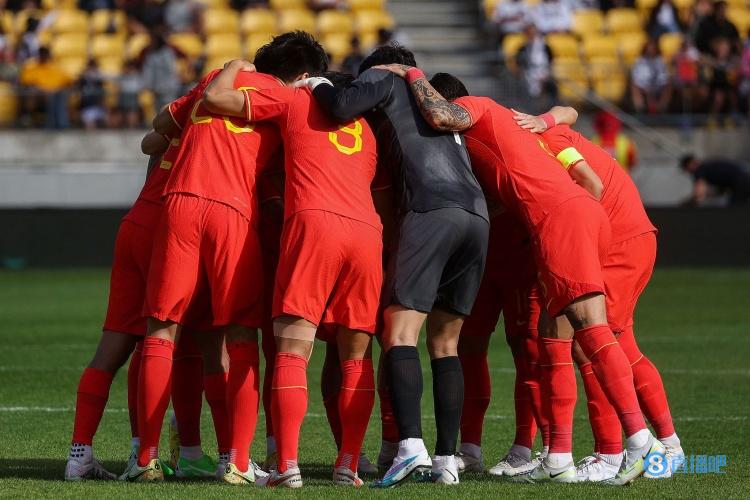 粤媒:各级男足国字号均展开集训 U19国青可能与国足进行练习赛