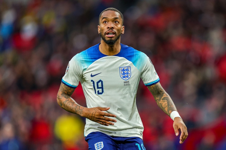 太阳报:欧洲杯期间,伊万-托尼父亲的劳力士表在德国被盗