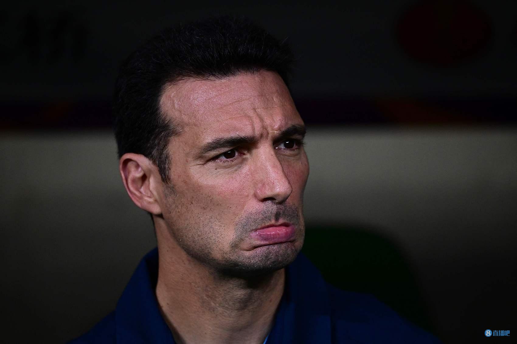 回应托蒂!斯卡洛尼:迪巴拉给球队很大帮助,我们非常感谢他