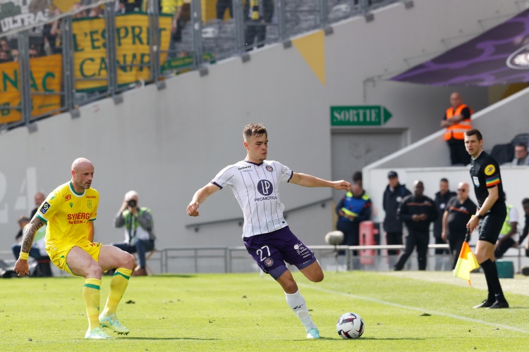 迪马:博洛尼亚即将签下图卢兹前锋达林加,转会费1500万欧+奖金