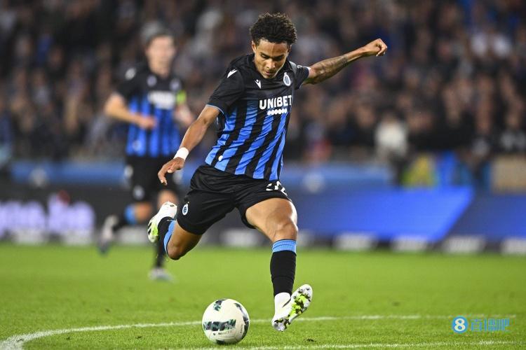 记者:努萨转会体检失败,布伦特福德发现其膝盖软骨和背部有问题