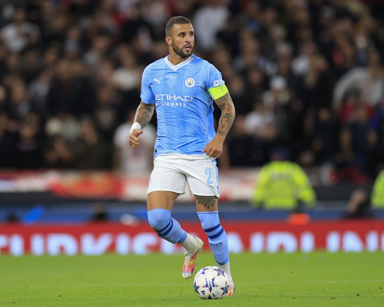 沃克:在英超取得四连冠对我来说是梦想成真的时刻