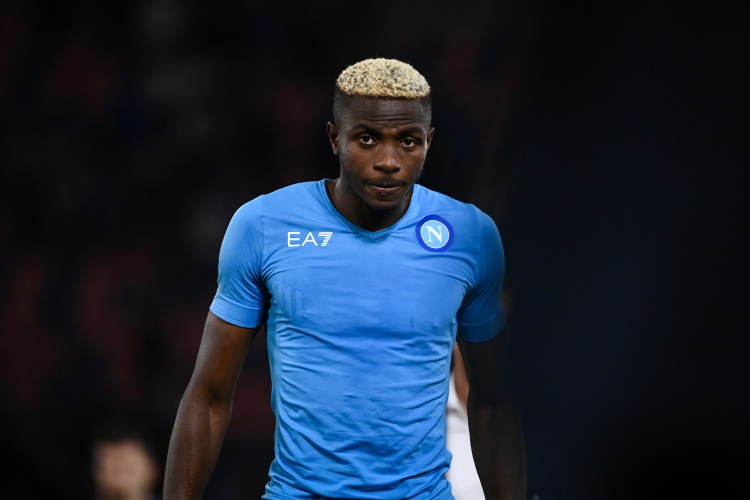 罗马诺:奥斯梅恩继续缺席那不勒斯友谊赛 孔蒂只想签卢卡库替他