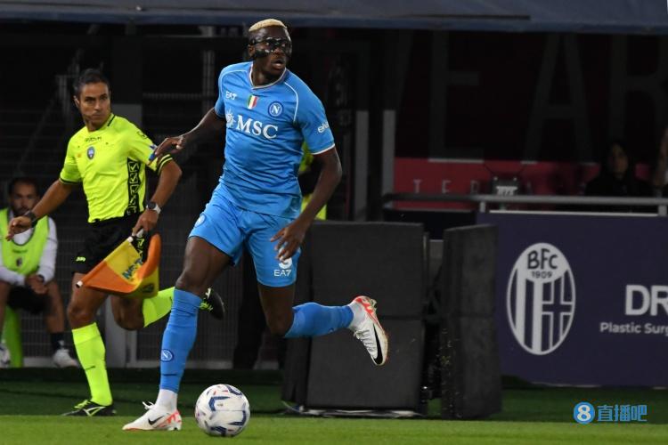 意媒:奥斯梅恩将加薪到1000万欧,那不勒斯还许诺明夏放他离队