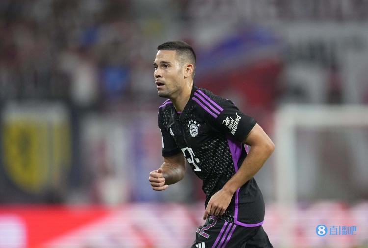 诺伊尔:格雷罗可以踢多个位置,他的表现让我想起了拉姆