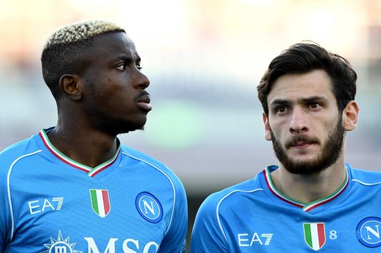 米体:那不勒斯今夏面临变革,全力留住K77&奥斯梅恩将转会离队