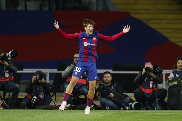 世体:巴萨曾开出200万欧元年薪续约报价,但遭到吉乌拒绝