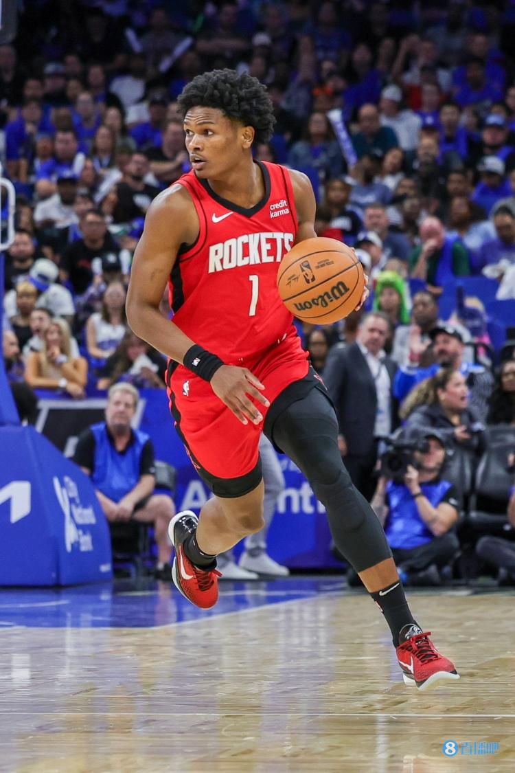 乌度卡：阿门-汤普森在体型&寻找队友能力方面和本西有相似特质