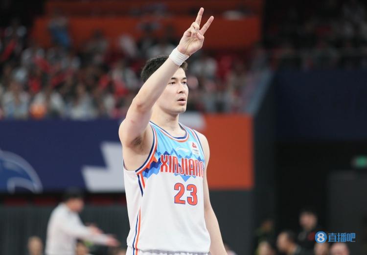 常规赛第27轮最佳阵容：詹姆斯&李荣培&阿不都&高登&布莱克尼