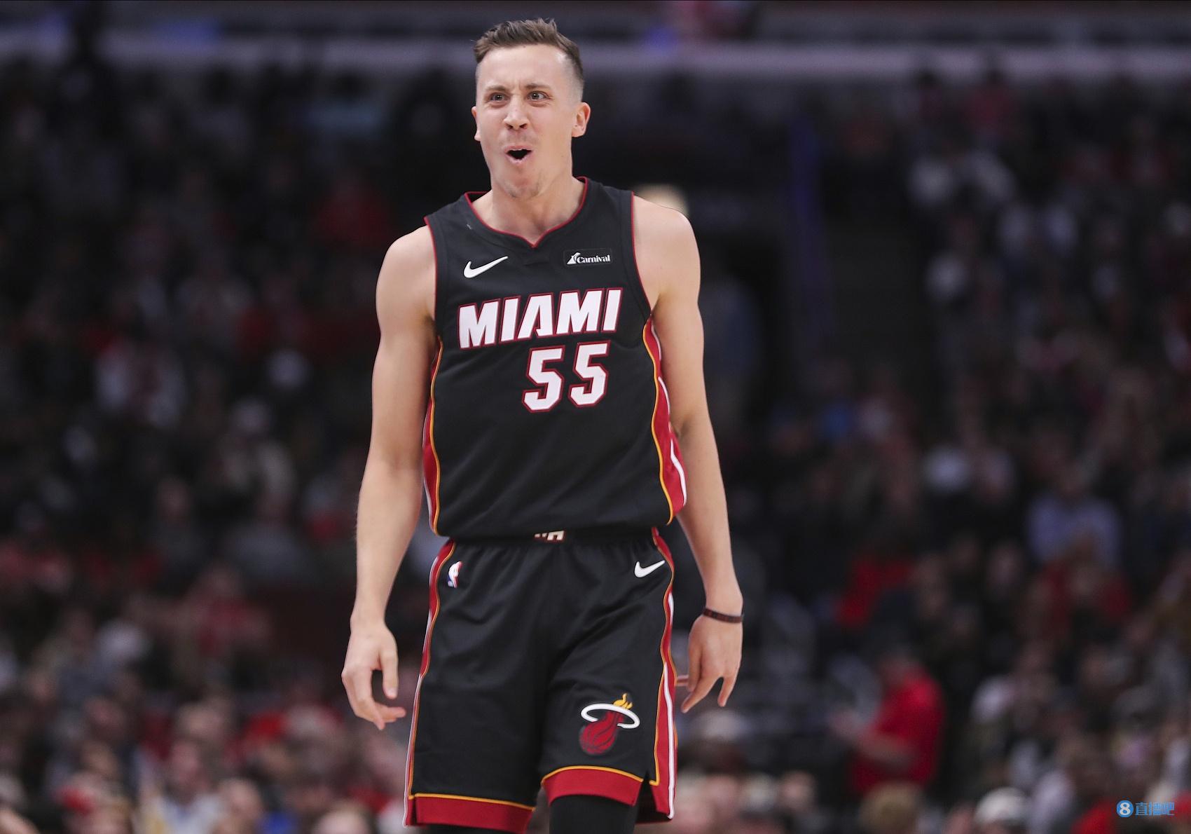 奇怪的数据！邓罗半场五项数据为0 三犯&正负值+17全场最高