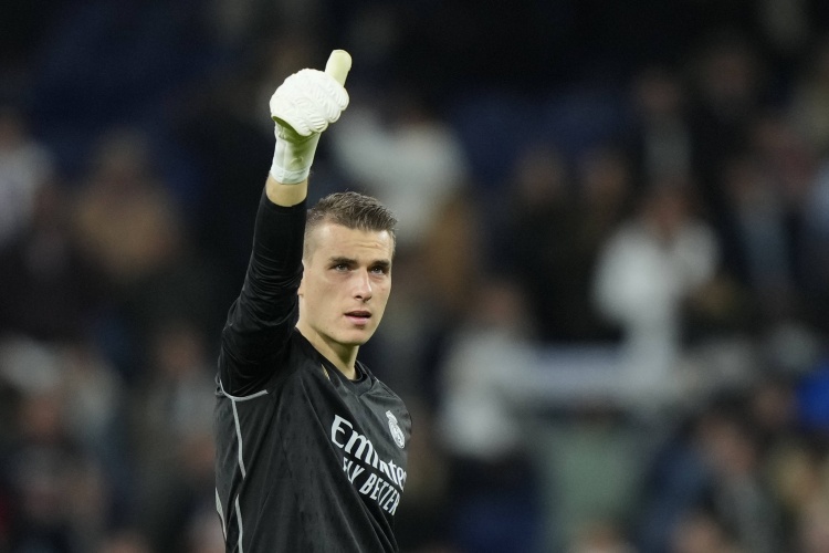 阿斯:约罗转会曼联,让皇马认为卢宁离队的可能性大增