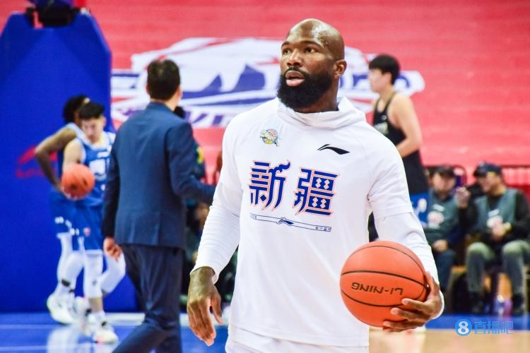 多米尼克-琼斯：我们现在并不满足 我们为总冠军而战