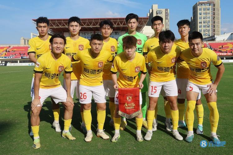 粤媒:广州队还将在中锋、前锋位置引进外援,外援配置将满额