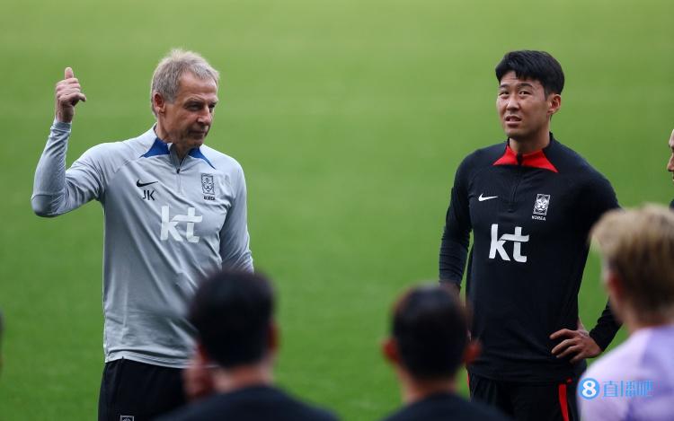 韩媒:韩国足协今日开会决定克林斯曼去留,结果于下午1点公布