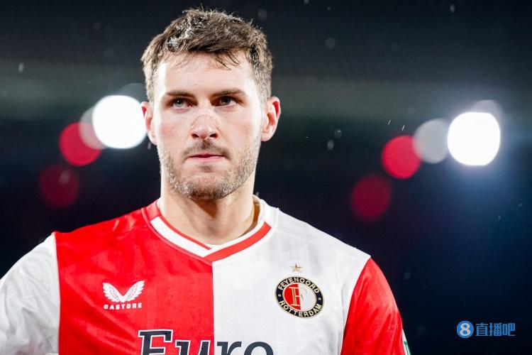 米体:那不勒斯想签费耶诺德前锋希门尼斯,身价5000万欧