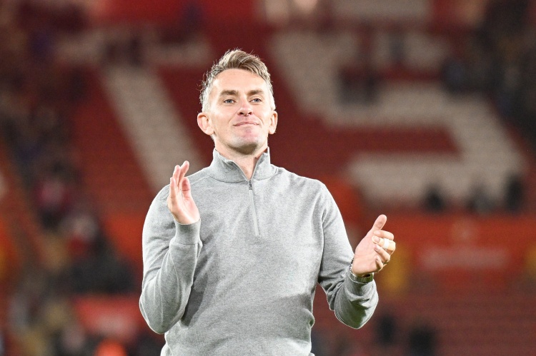 talkSPORT:伊普斯维奇主帅麦肯纳是接替德泽尔比的首要人选