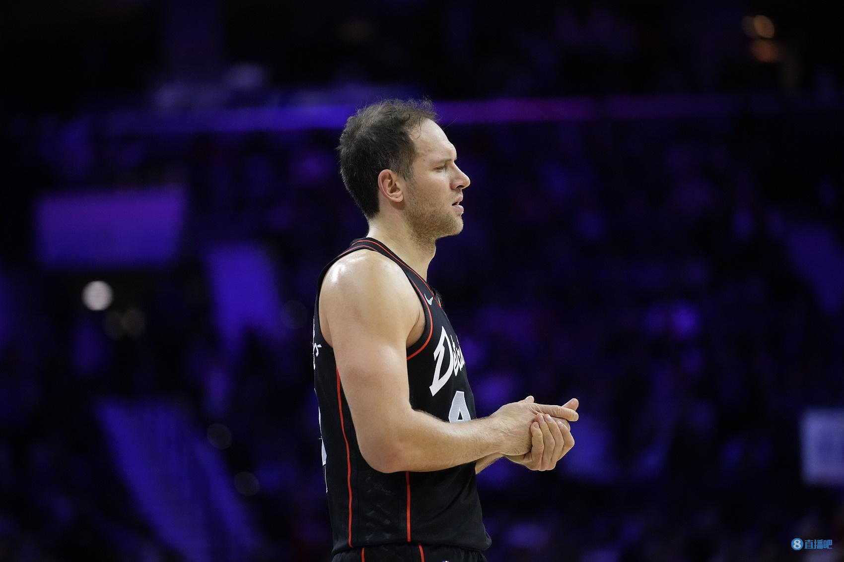 活塞总裁：去年交易博扬的话所得的回报会好一些 但我们需要老将